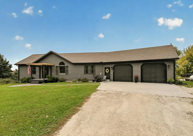 Single family home for sale at 54917 280th Avenue, Pine Island, MN 55963 | MLS# 7158631