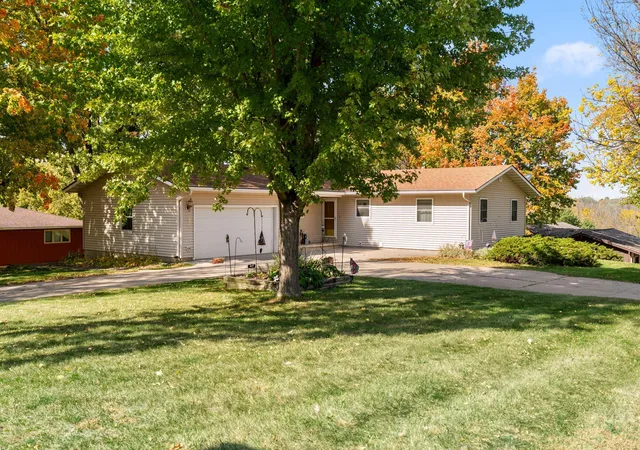 Photo 1 of Single family home for sale at 1146 Ironwood Ave, Owatonna, MN 55060 | MLS# 7158654 | Listing updated on 2026-10-13