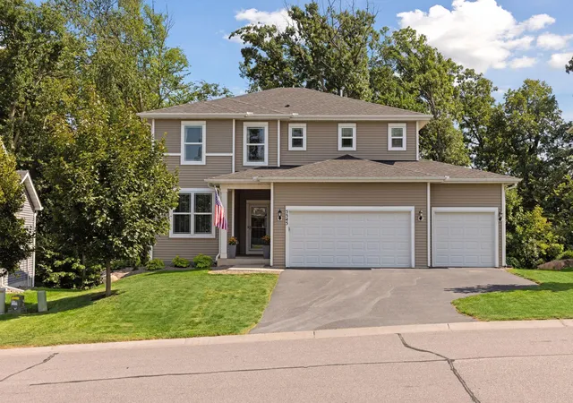 Photo 1 of Single family home for sale at 5545 Empire Ln N, Minneapolis, MN 55446 | MLS# 7158668 | Listing updated on 2026-10-16