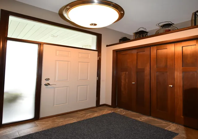 Photo 3 of Single family home for sale at 201 Golden Bear Ln, Zumbrota, MN 55992 | MLS# 7158671 | Listing updated on 2026-10-15