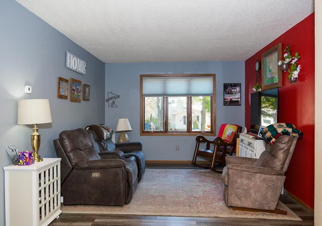 Photo 3 of Single family home for sale at 1515 Chandler Ave N, Glencoe, MN 55336 | MLS# 7158675 | Listing updated on 2026-10-23