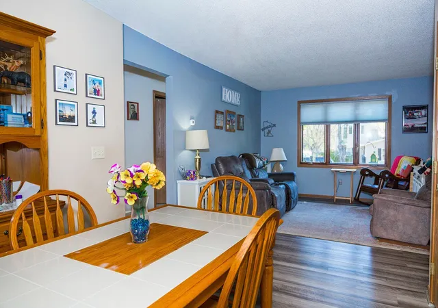 Photo 4 of Single family home for sale at 1515 Chandler Ave N, Glencoe, MN 55336 | MLS# 7158675 | Listing updated on 2026-10-23