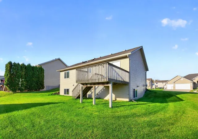 Photo 3 of Single family home for sale at 3830 Kenosha Dr Nw, Rochester, MN 55901 | MLS# 7158691 | Listing updated on 2026-10-16