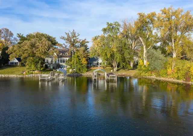Photo 2 of Sale Pending at 2626 Crosby Rd, Wayzata, MN 55391 | MLS# 7158710 | Listing updated on 2026-10-21