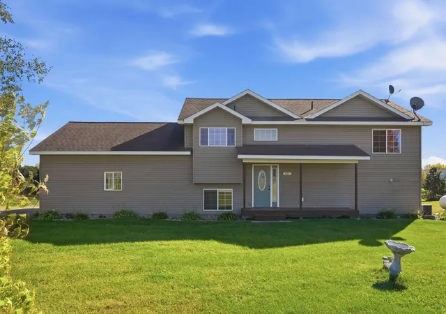 Photo 3 of Single family home for sale at 371 Rice City Cir, Darwin, MN 55324 | MLS# 7158723 | Listing updated on 2026-10-14