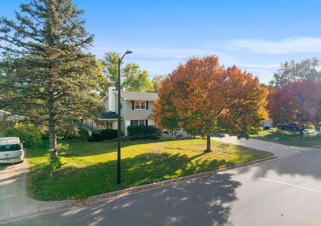 Photo 4 of Single family home for sale at 4401 78th Avenue N, Minneapolis, MN 55443 | MLS# 7158733 | Listing updated on 2026-10-18