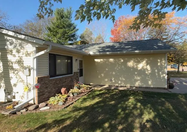 Listing Photo 5 - Condo for sale in building located at 231 Marvin Elwood Rd, Monticello, MN 55362
