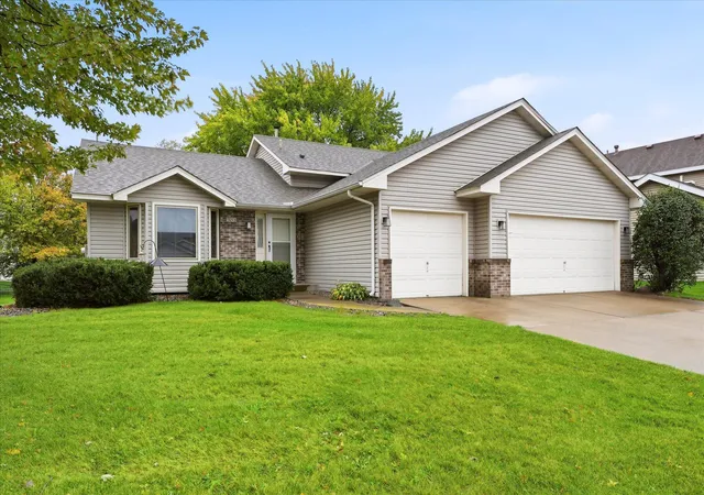 Photo 2 of Single family home for sale at 9213 Queens Gdns, Minneapolis, MN 55443 | MLS# 7158743 | Listing updated on 2026-10-19