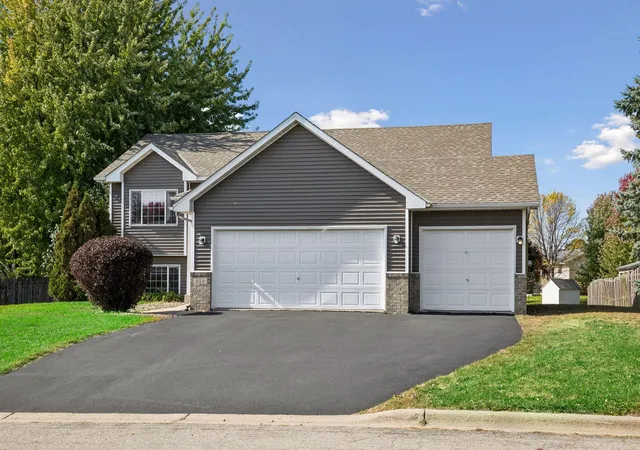 Photo 2 of Single family home for sale at 315 9th Avenue NE, Lonsdale, MN 55046 | MLS# 7158749 | Listing updated on 2026-10-16