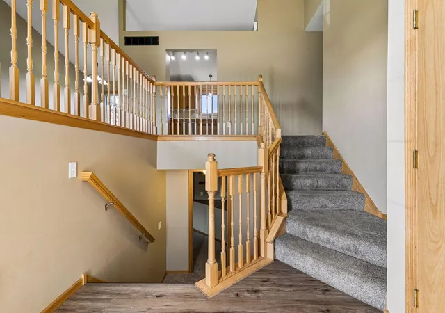 Photo 4 of Single family home for sale at 315 9th Avenue NE, Lonsdale, MN 55046 | MLS# 7158749 | Listing updated on 2026-10-16