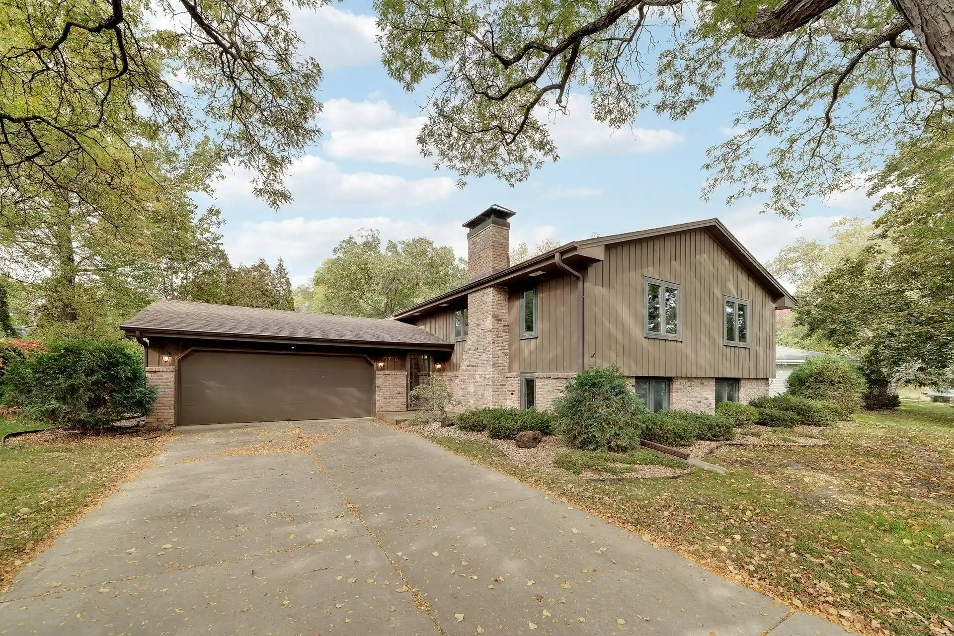 Photo 1 of Single family home for sale at 9716 Oxborough Rd, Minneapolis, MN 55437 | MLS# 7158750 | Listing updated on 2026-10-15