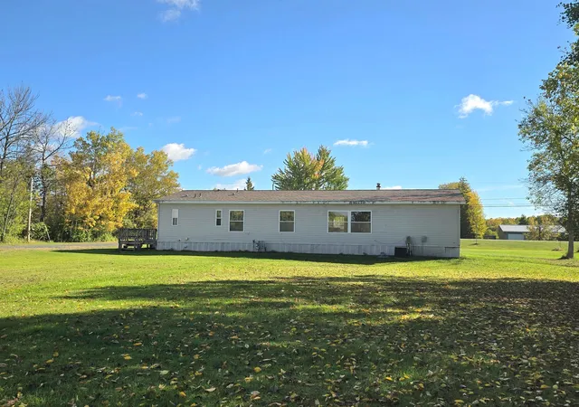 Photo 4 of Sale Pending at 4121 Highway 11, International Falls, MN 56649 | MLS# 7158754 | Listing updated on 2026-10-20