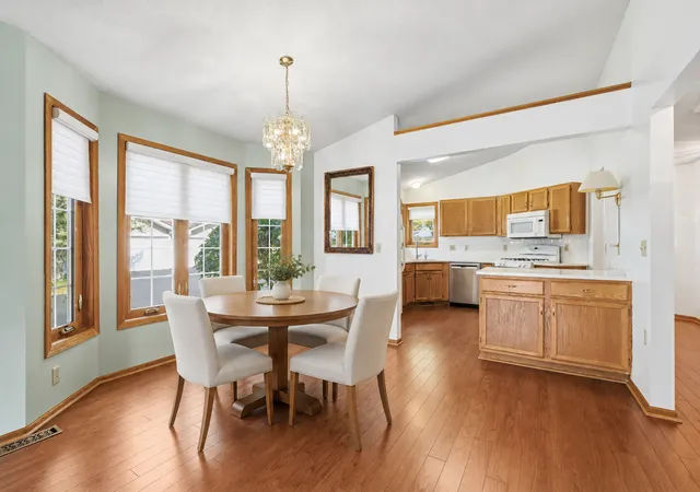 Photo 4 of Single family home for sale at 1903 Granite Ave N, Saint Paul, MN 55128 | MLS# 7158776 | Listing updated on 2026-10-16
