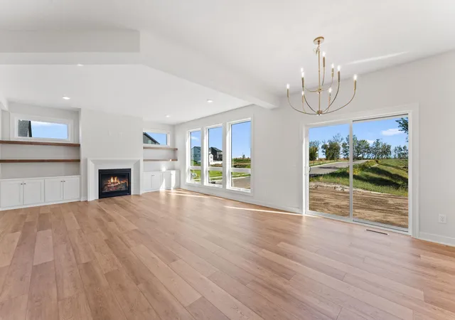 Photo 3 of Single family home for sale at 2031 Avon Ln, Shakopee, MN 55379 | MLS# 7158812 | Listing updated on 2026-10-23