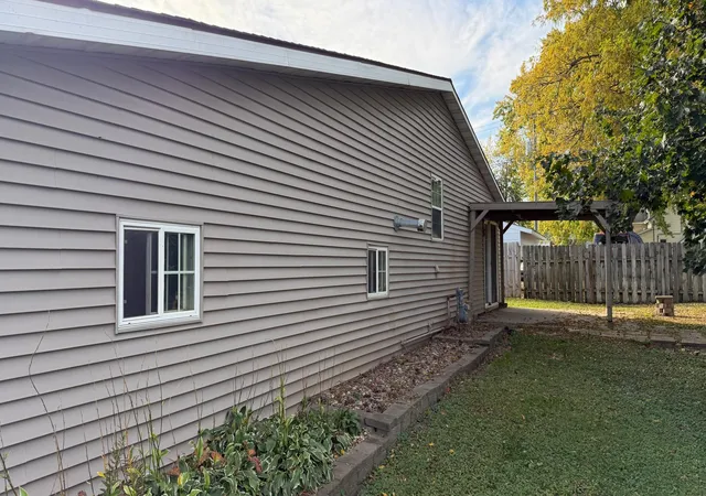 Photo 2 of Single family home for sale at 311 Center Ave S, Eyota, MN 55934 | MLS# 7158828 | Listing updated on 2026-10-15