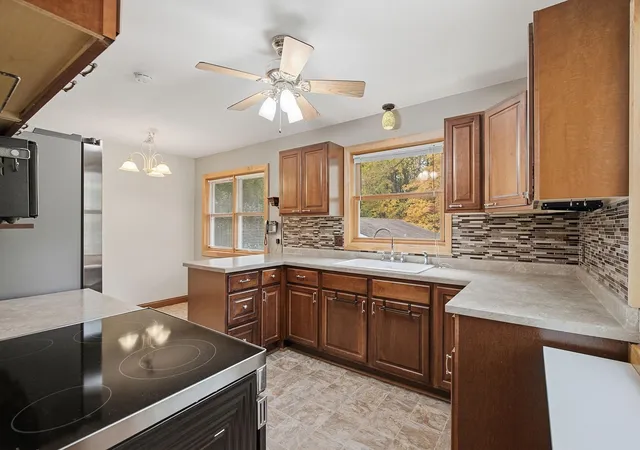 Photo 2 of Single family home for sale at 5530 Wedgewood Dr, Excelsior, MN 55331 | MLS# 7158838 | Listing updated on 2026-10-23