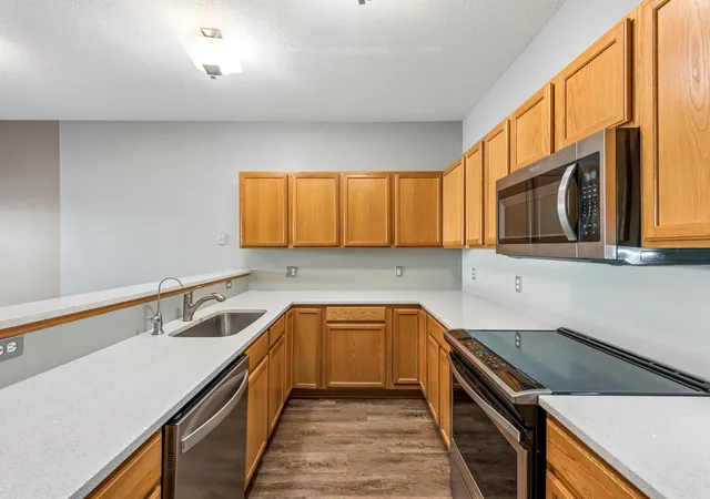 Photo 3 of Single family home for sale at 396 Willoughby Way W, Hopkins, MN 55305 | MLS# 7158840 | Listing updated on 2026-10-30