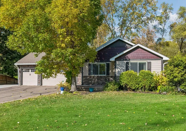 Photo 2 of Single family home for sale at 17782 Javelin Ct, Lakeville, MN 55044 | MLS# 7158858 | Listing updated on 2026-10-15