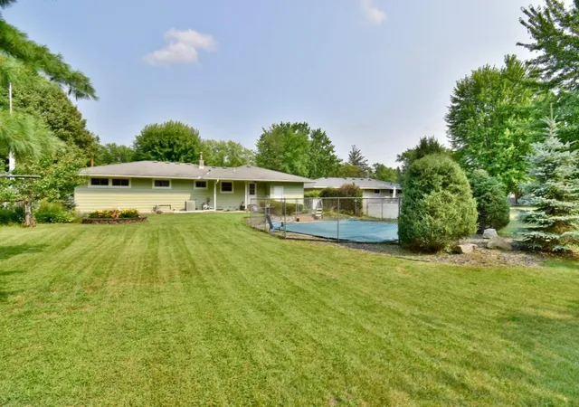 Photo 4 of Single family home for sale at 2305 10th Avenue S, Saint Cloud, MN 56301 | MLS# 7158875 | Listing updated on 2026-10-14