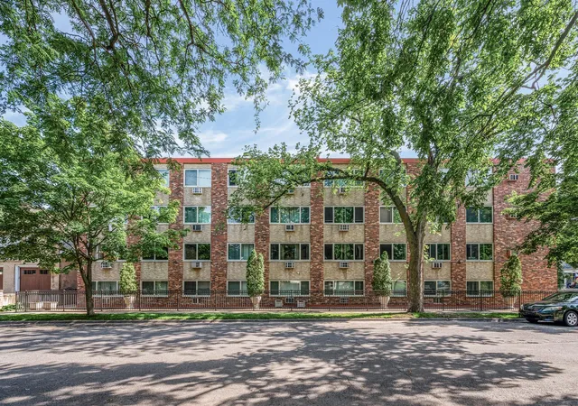 Photo 2 of Condo for sale at 1901 Emerson Ave S #303, Minneapolis, MN 55403 | MLS# 7158886 | Listing updated on 2026-10-21