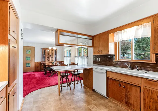 Photo 3 of Single family home for sale at 1935 Flandrau St, Saint Paul, MN 55109 | MLS# 7158906 | Listing updated on 2026-10-23