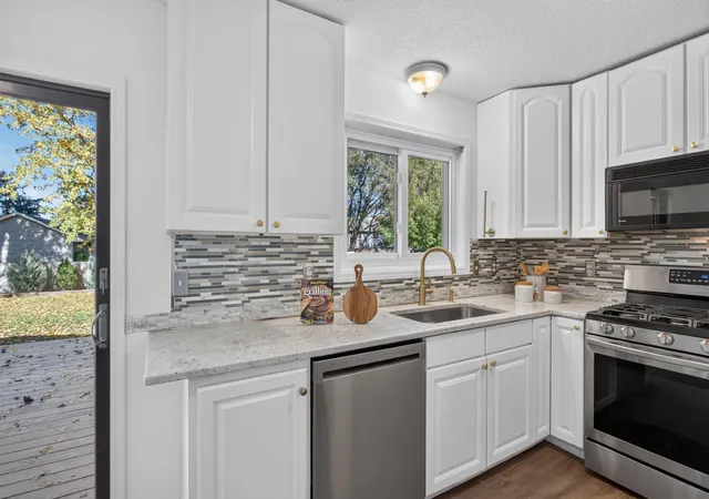 Photo 4 of Single family home for sale at 3705 138th Lane NW, Andover, MN 55304 | MLS# 7158913 | Listing updated on 2026-10-19