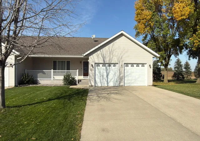 Photo 1 of Sale Pending at 122 E 5th Street N, Truman, MN 56088 | MLS# 7158934 | Listing updated on 2026-10-13