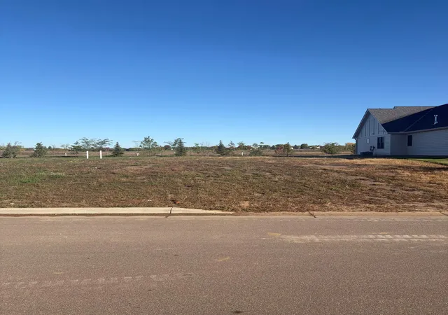 Photo 2 of Sale Pending at 2471 Sydney Ln, Hudson, WI 54016 | MLS# 7158940 | Listing updated on 2026-10-13