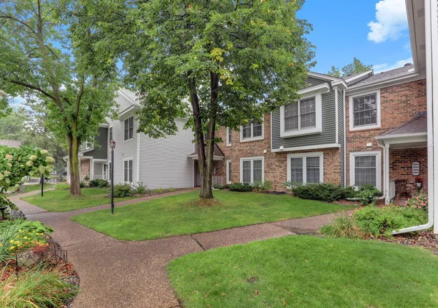 Photo 3 of Condo for sale at 10966 Quebec Ave S, Minneapolis, MN 55438 | MLS# 7158958 | Listing updated on 2026-10-13