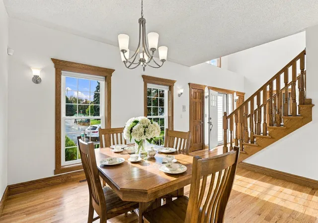 Photo 4 of Single family home for sale at 682 Tanager Rd, Waconia, MN 55387 | MLS# 7158968 | Listing updated on 2026-10-23