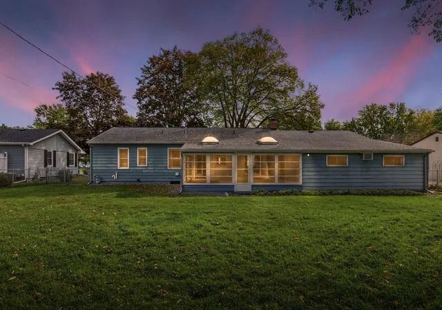 Photo 1 of Single family home for sale at 2937 Pascal St, Saint Paul, MN 55113 | MLS# 7158972 | Listing updated on 2026-10-16