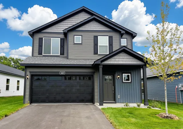 Photo 1 of Single family home for sale at 418 Redwood St N, Cambridge, MN 55008 | MLS# 7158977 | Listing updated on 2026-10-13