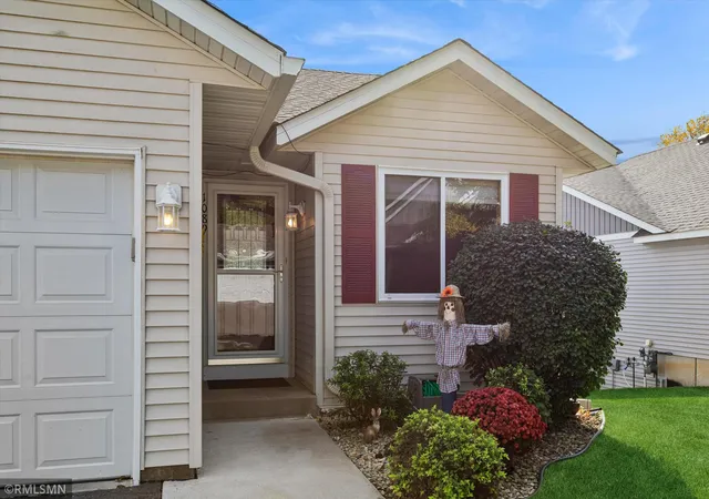 Photo 2 of Single family home for sale at 1089 Hewitt Blvd, Red Wing, MN 55066 | MLS# 7158984 | Listing updated on 2026-10-14