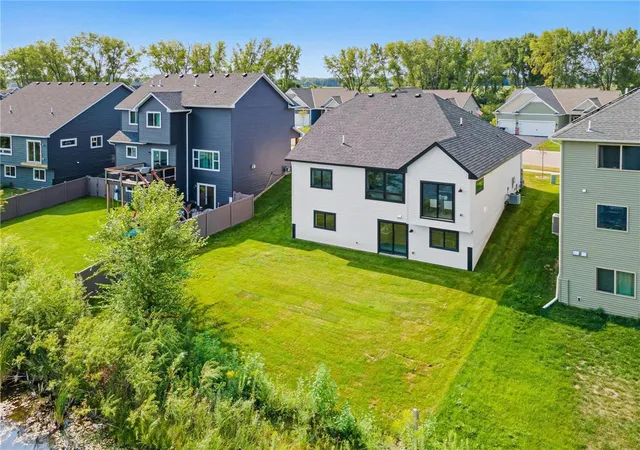Photo 3 of Single family home for sale at 1589 Spruce St, Farmington, MN 55024 | MLS# 7159033 | Listing updated on 2026-10-21