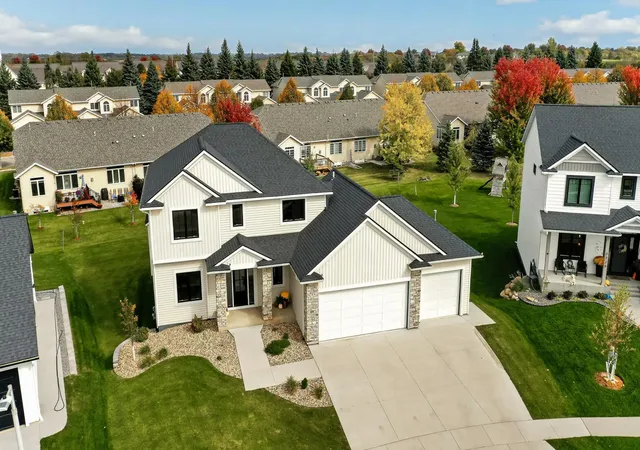 Photo 3 of Single family home for sale at 2219 Glady Ln Ne, Rochester, MN 55906 | MLS# 7159040 | Listing updated on 2026-10-20