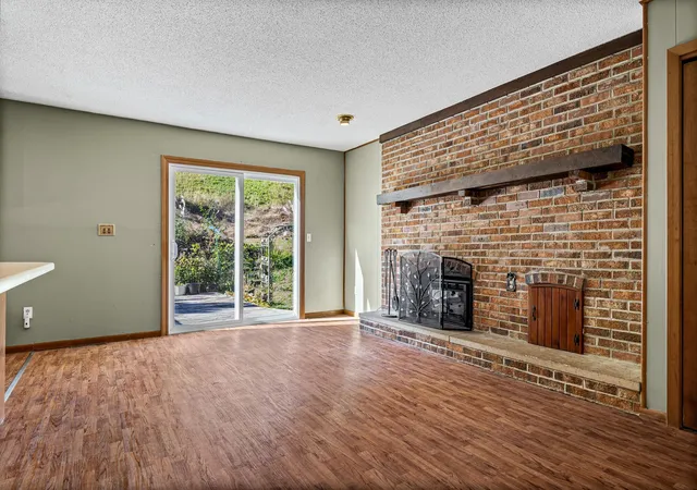 Photo 2 of Sale Pending at 705 S 2nd Street, La Crescent, MN 55947 | MLS# 7159042 | Listing updated on 2026-10-27