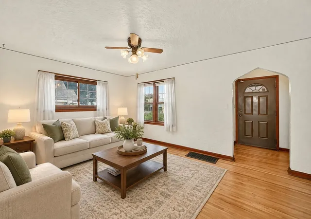 Photo 4 of Single family home for sale at 12 11th Avenue SE, Rochester, MN 55904 | MLS# 7159056 | Listing updated on 2026-10-23