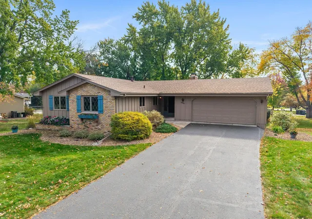 Photo 3 of Single family home for sale at 8365 Heather Ave, Eden Prairie, MN 55347 | MLS# 7159067 | Listing updated on 2026-10-16
