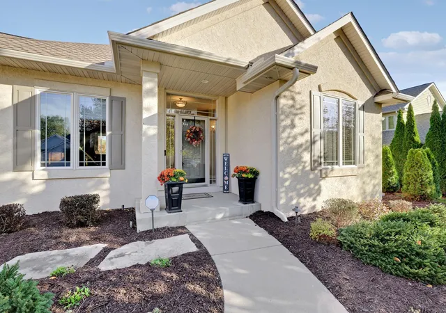Photo 4 of Single family home for sale at 13187 Drumcliffe Path, Rosemount, MN 55068 | MLS# 7159068 | Listing updated on 2026-10-20