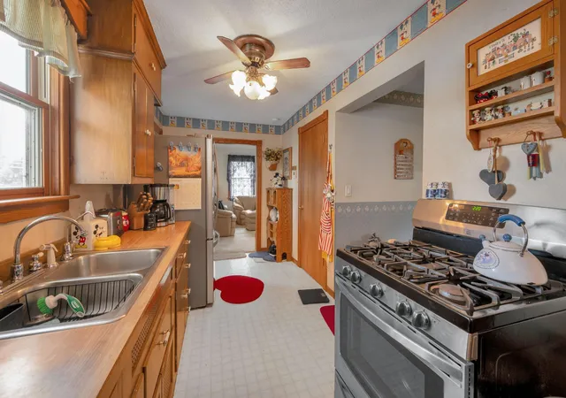 Photo 2 of Single family home for sale at 1343 Oak Beach Dr, Fairmont, MN 56031 | MLS# 7159074 | Listing updated on 2026-10-21