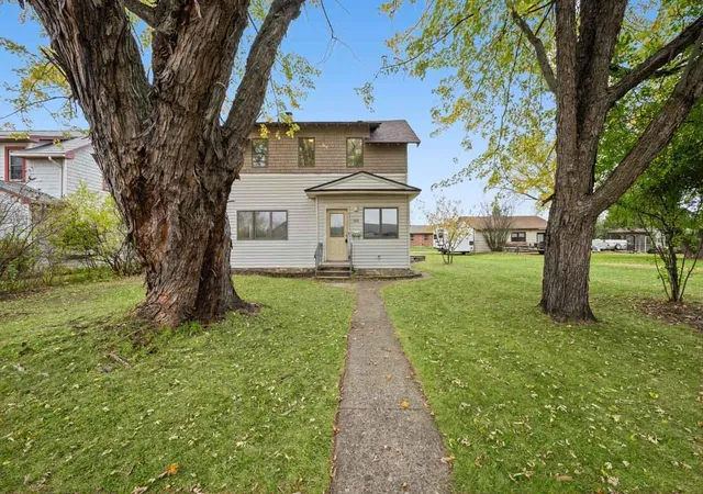 Single family home for sale at 620 W 2nd Avenue, Keewatin, MN 55753 | MLS# 7159085 | Listing updated on 2026-10-21