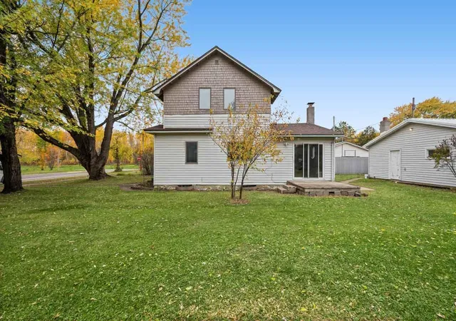 Photo 3 of Single family home for sale at 620 W 2nd Avenue, Keewatin, MN 55753 | MLS# 7159085 | Listing updated on 2026-10-21