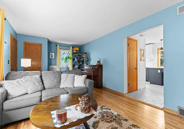 Photo 4 of Single family home for sale at 417 21st Avenue SW, Rochester, MN 55902 | MLS# 7159086 | Listing updated on 2026-10-23