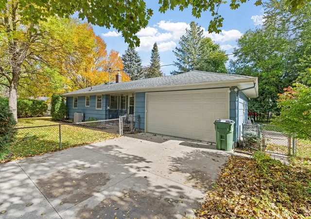 Photo 1 of Single family home for sale at 1936 Grant Rd, Saint Paul, MN 55112 | MLS# 7159114 | Listing updated on 2026-10-22