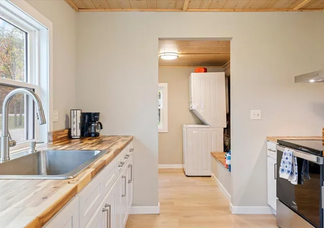 Photo 3 of Single family home for sale at 24852 County Rd 4, Nisswa, MN 56468 | MLS# 7159135 | Listing updated on 2026-10-21