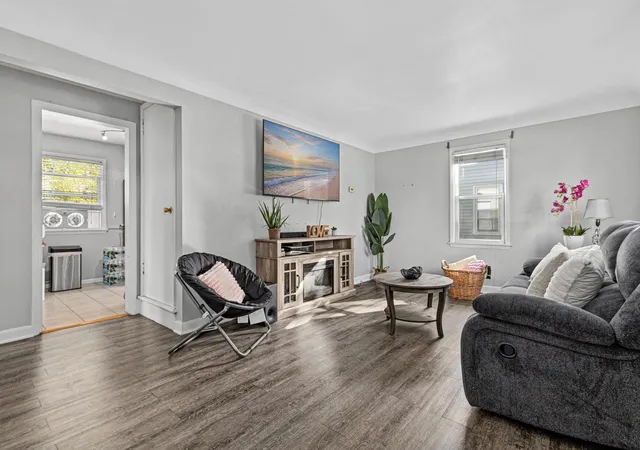 Photo 2 of Single family home for sale at 5136 Dupont Ave N, Minneapolis, MN 55430 | MLS# 7159141 | Listing updated on 2026-10-22