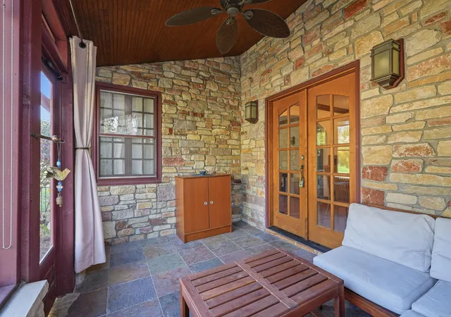 Photo 3 of Single family home for sale at 442 Mount Curv Blvd, Saint Paul, MN 55105 | MLS# 7159156 | Listing updated on 2026-10-21