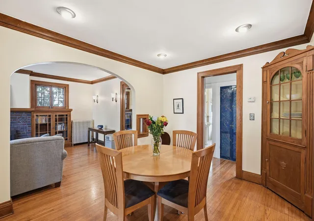 Photo 4 of Single family home for sale at 442 Mount Curv Blvd, Saint Paul, MN 55105 | MLS# 7159156 | Listing updated on 2026-10-21