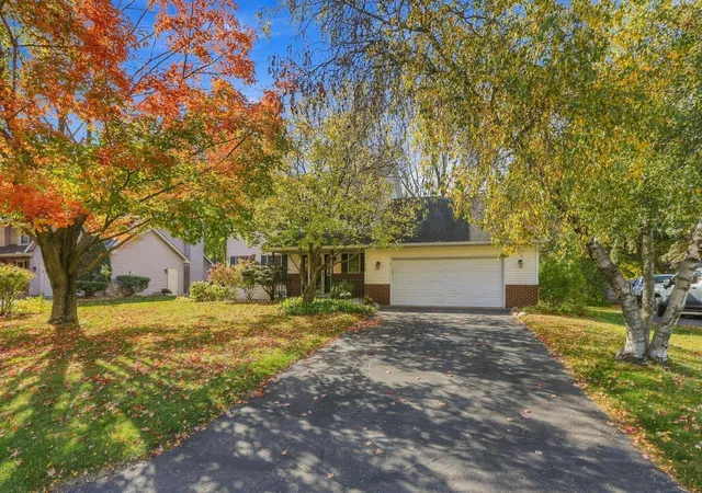 Photo 2 of Single family home for sale at 2354 Heights Ave E, Saint Paul, MN 55119 | MLS# 7159167 | Listing updated on 2026-10-16