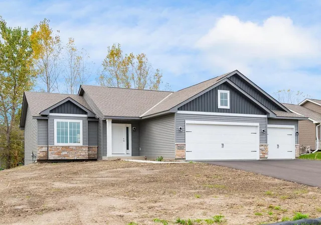 Photo 2 of Single family home for sale at 2083 River Bnd Trl, Mayer, MN 55360 | MLS# 7159170 | Listing updated on 2026-10-14